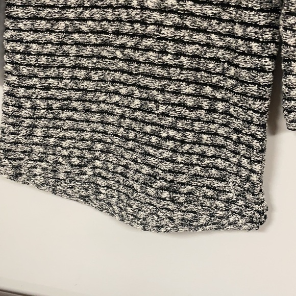 J. Jill  black & white sweater, XS  3/4 sleeves - Picture 4 of 8